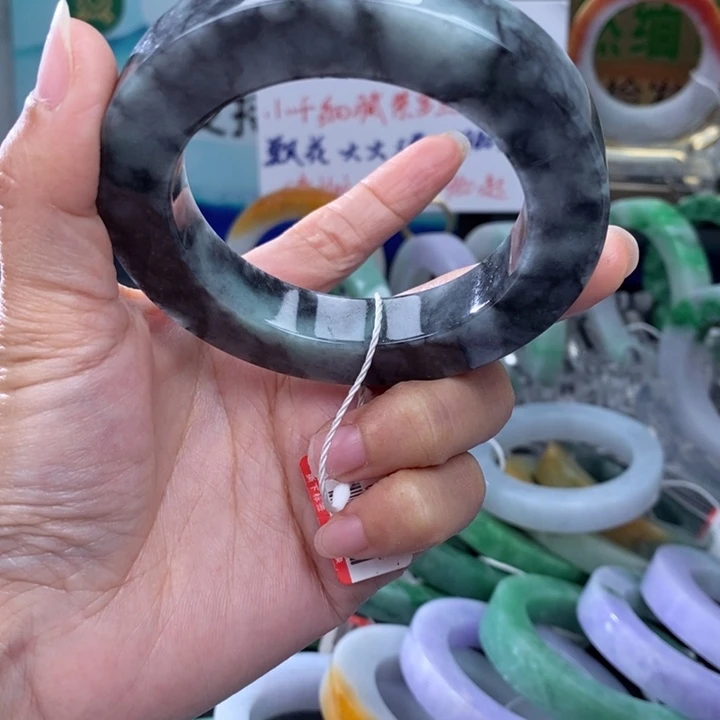 未镶嵌天然翡翠A货定制翡翠