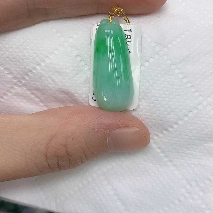 颈饰18K金镶嵌翡翠1235678998