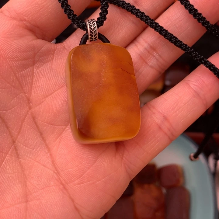 原皮留皮切牌吊坠
