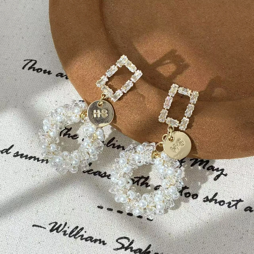 铜合金仿珍珠耳饰 远远（YY162）镀k金精致轻奢气质复古法式素款