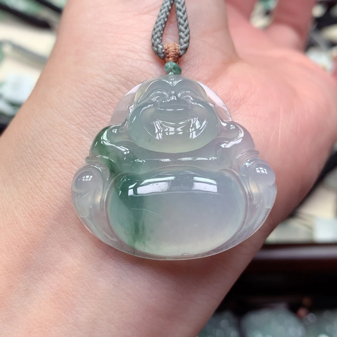 翡翠未镶嵌颈饰佛公