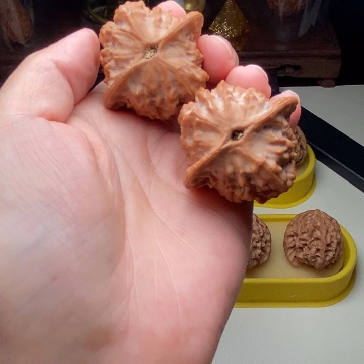 吊坠文玩核桃瓷娃娃