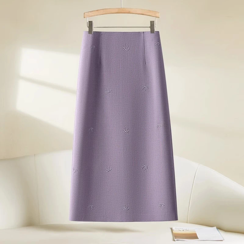 高级感a字半身裙女春秋季2025新款爆款蝴蝶刺绣西装裙垂感包臀裙