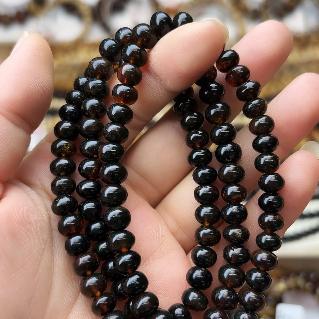 琥珀未镶嵌裸石七