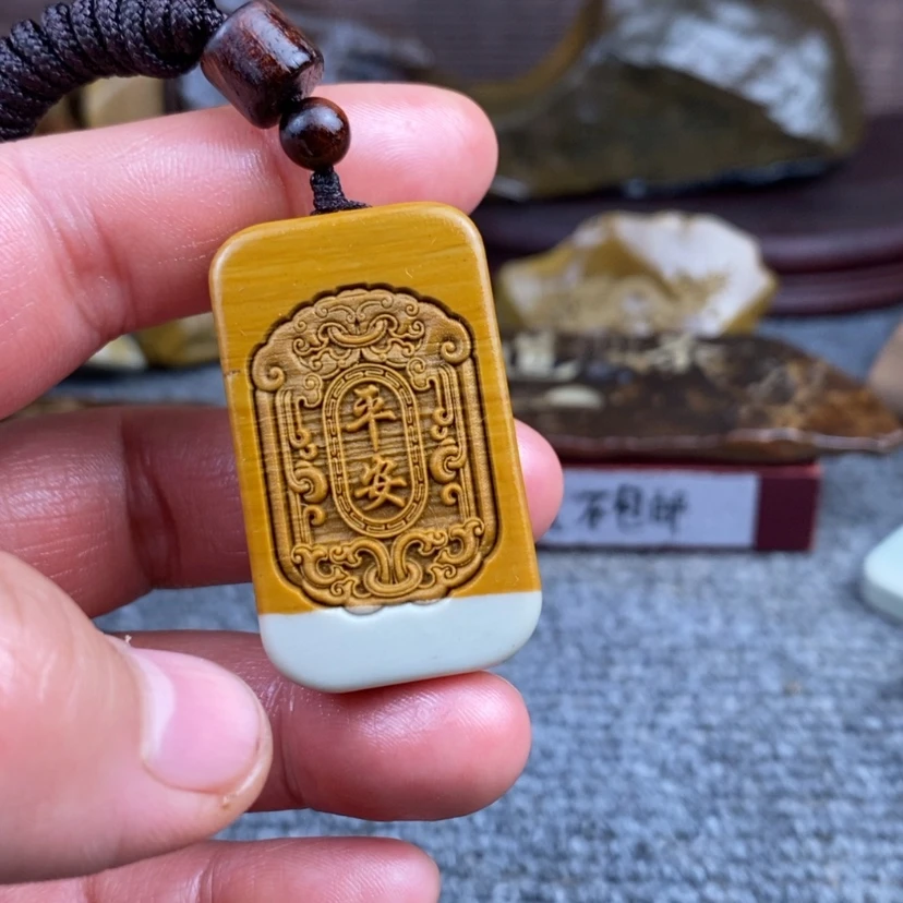 【闪购商品】原石雕刻手把件