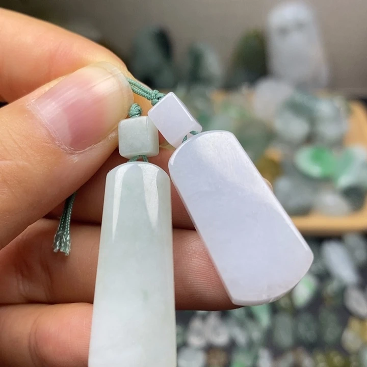 颈饰未镶嵌翡翠无事牌一个