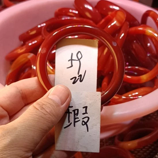 玛瑙/玉髓未镶嵌手镯