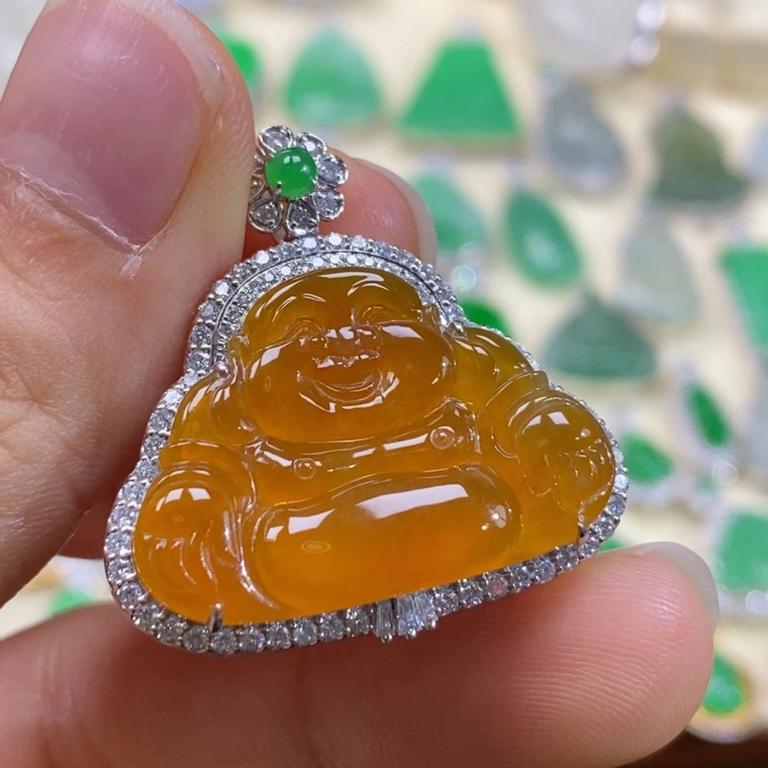颈饰18K金镶嵌翡翠