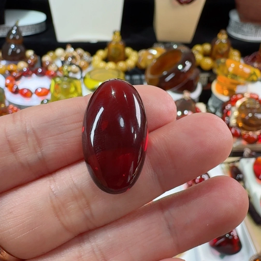 琥珀裸石未镶嵌爱*花