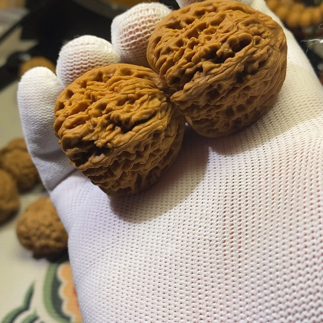 文玩核桃把件40南疆石