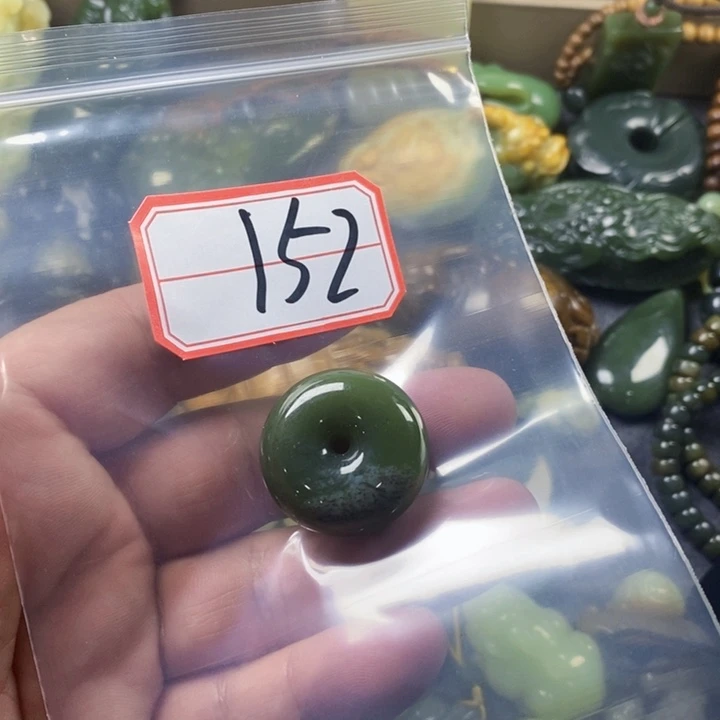 颈饰未镶嵌和田玉才*