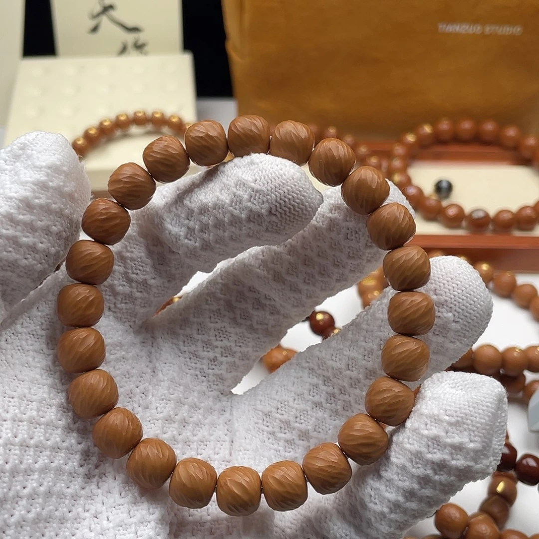 猴头核桃吊坠战斗云锦