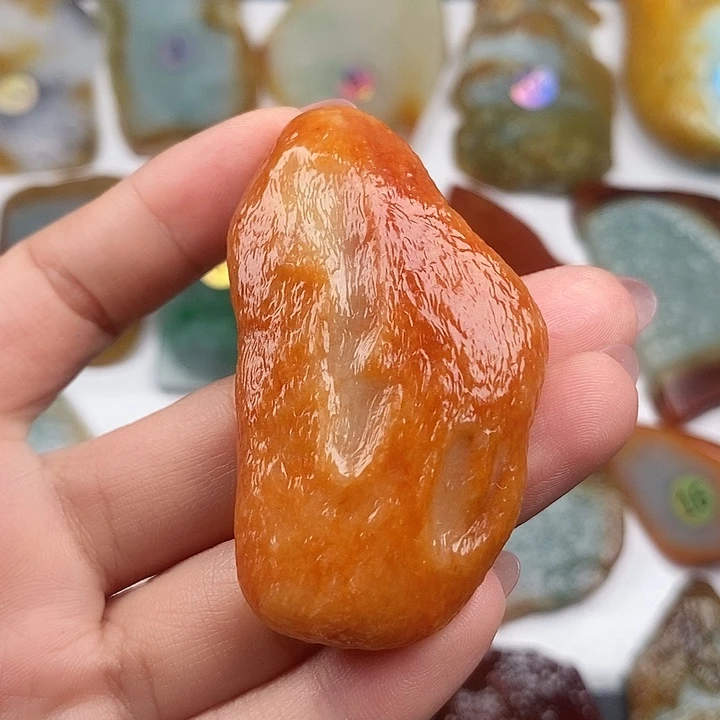 颈饰未镶嵌翡翠天然