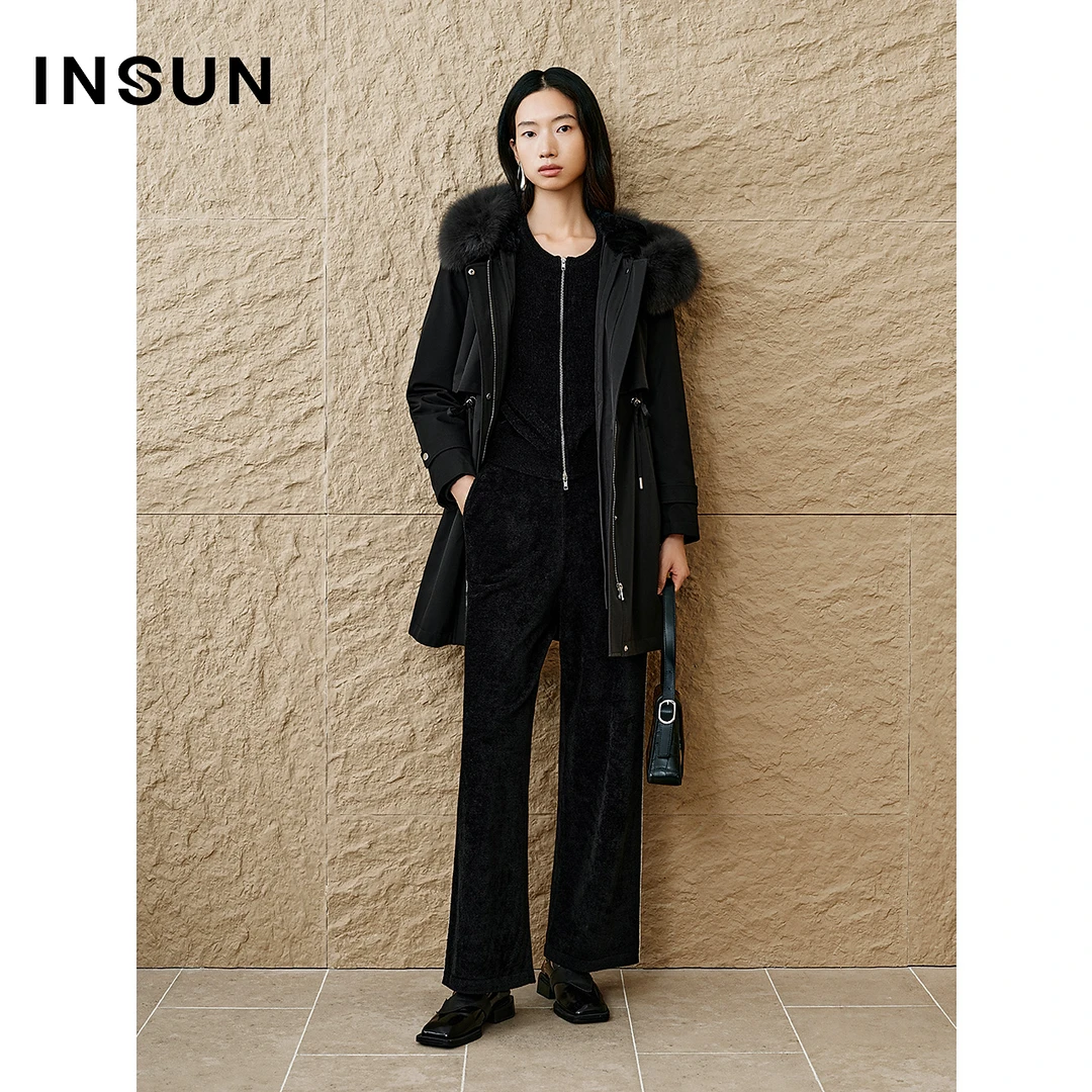 INSUN恩裳专选冬季时尚毛领连帽收腰派克服