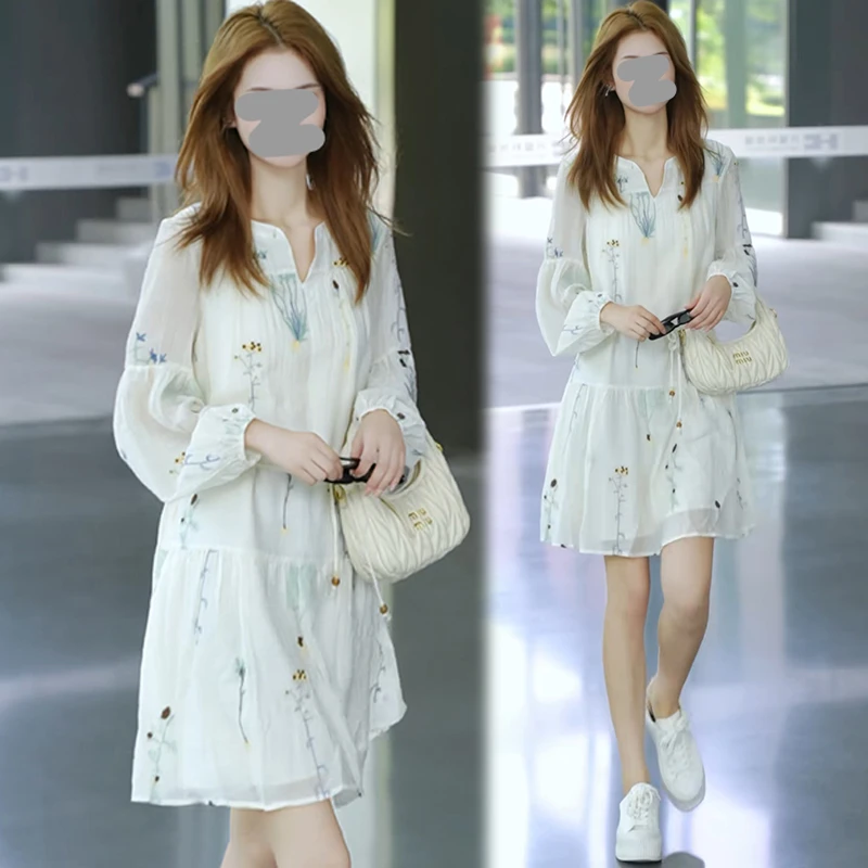 米白色森系碎花长袖衬衫连衣裙女2025春秋新款宽松显瘦时尚A字裙