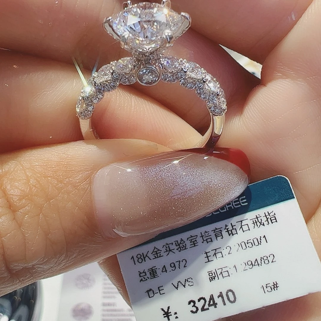 实验室培育钻石18K金镶嵌2.205ct15