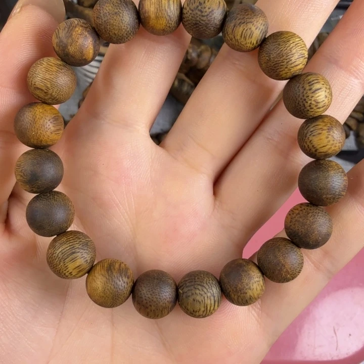 沉香碎屑沉香莺歌绿奇楠1.0圆珠7克