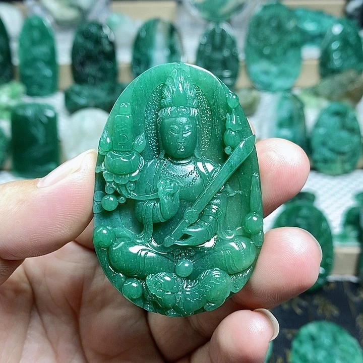 未镶嵌独山玉颈饰