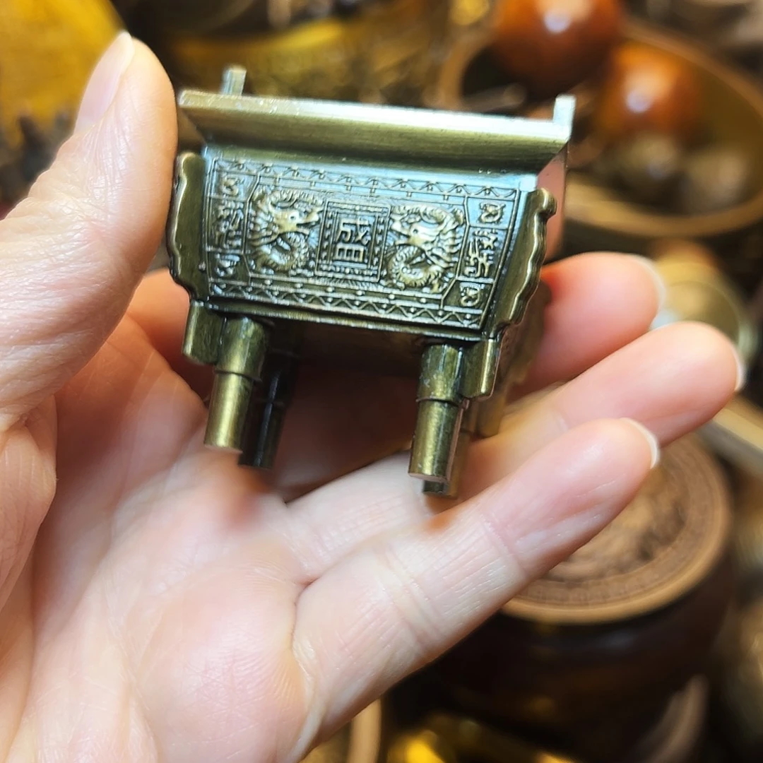 精美铜器工艺品等