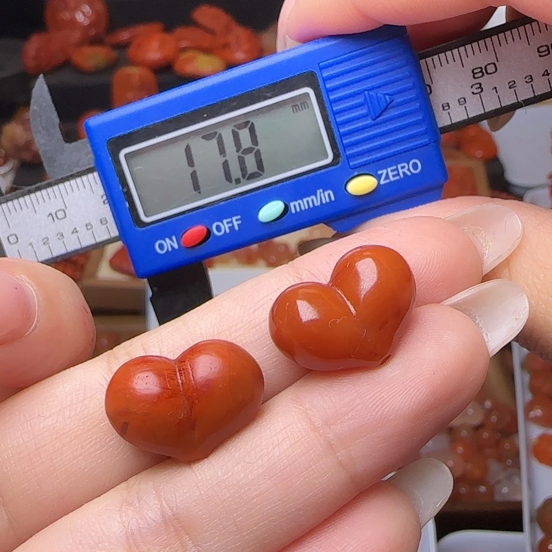 南红玛瑙未镶嵌颈饰