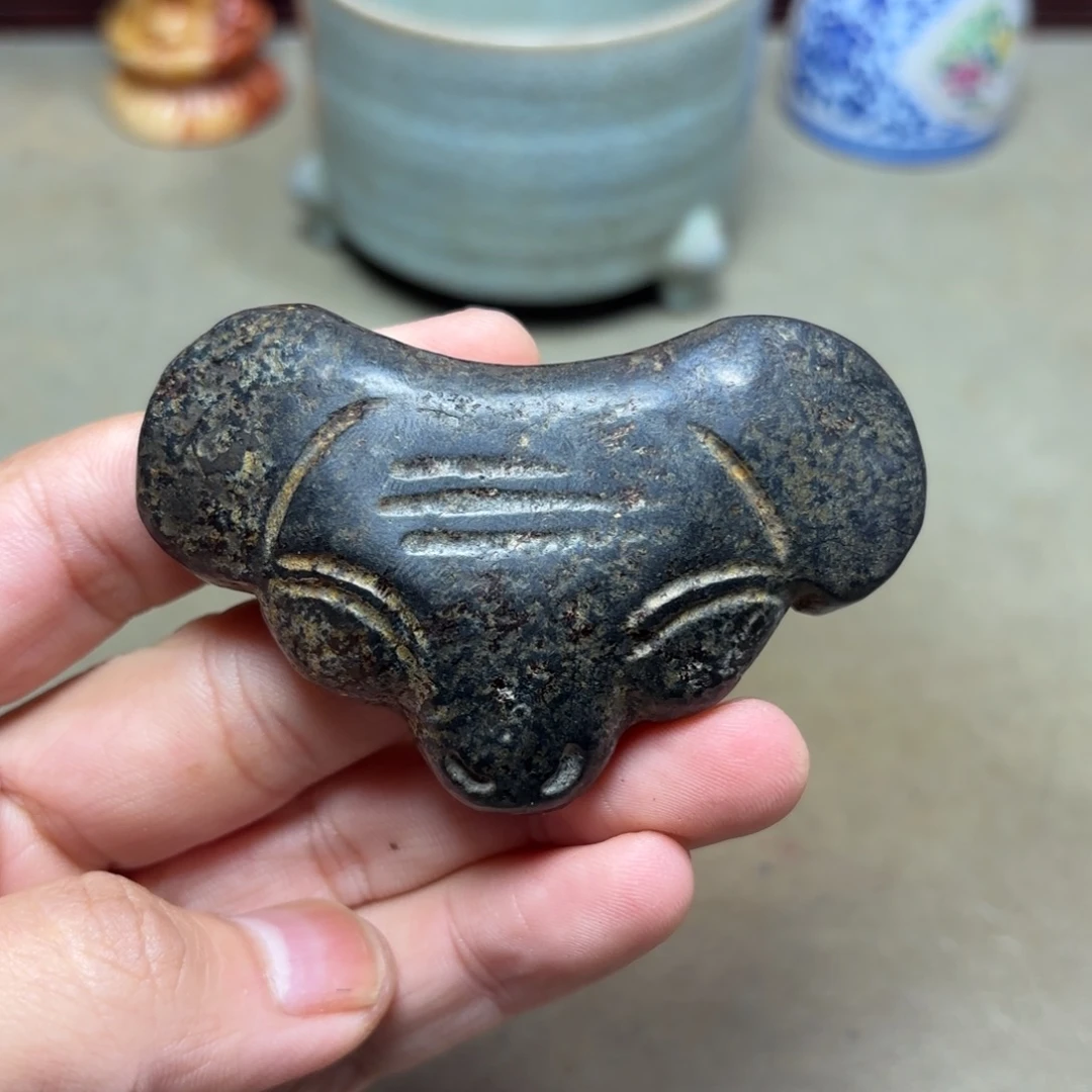 这个物件挺老气啊