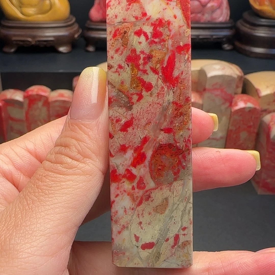 昌化石昌化鸡血石
