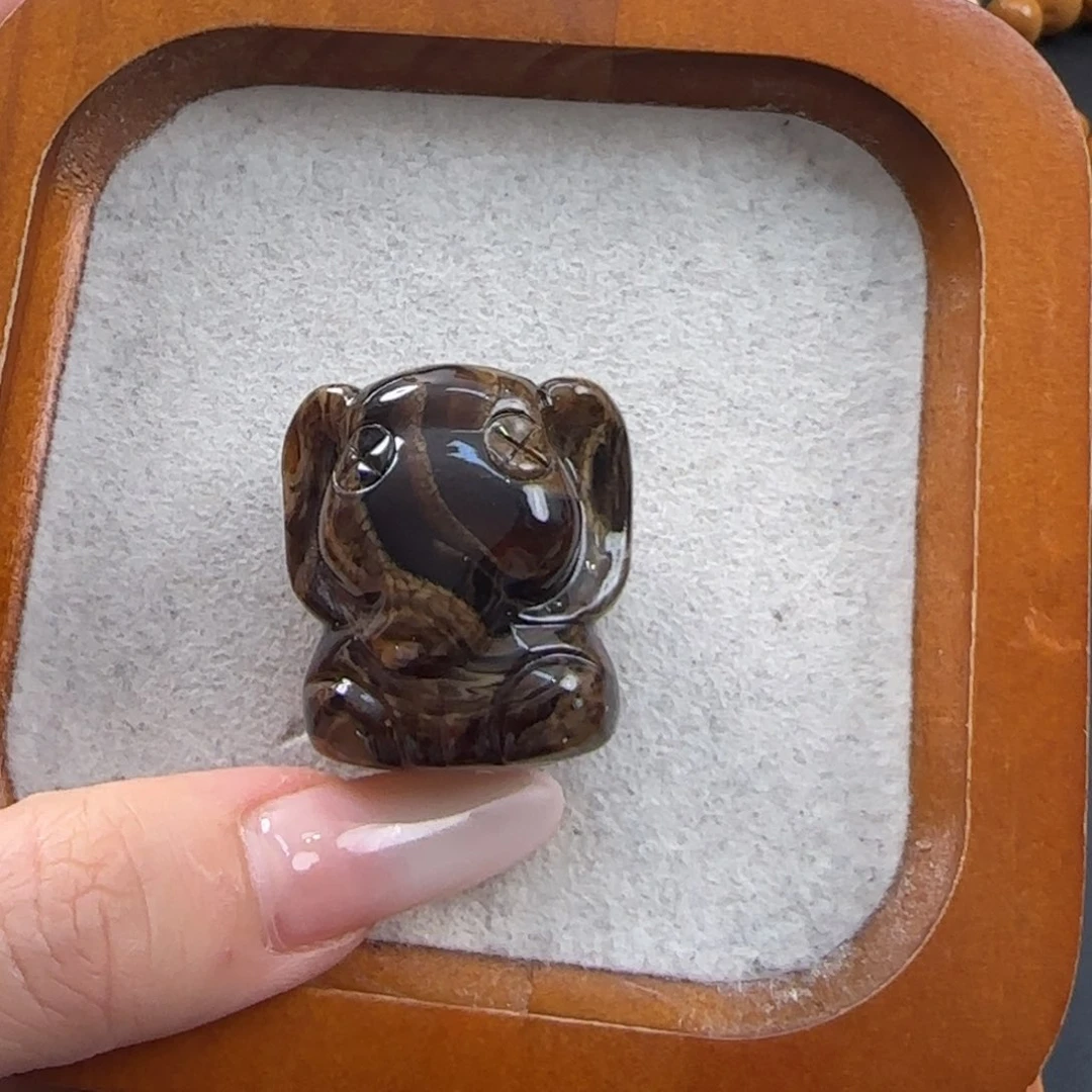 未镶嵌琥珀珠宝奇石