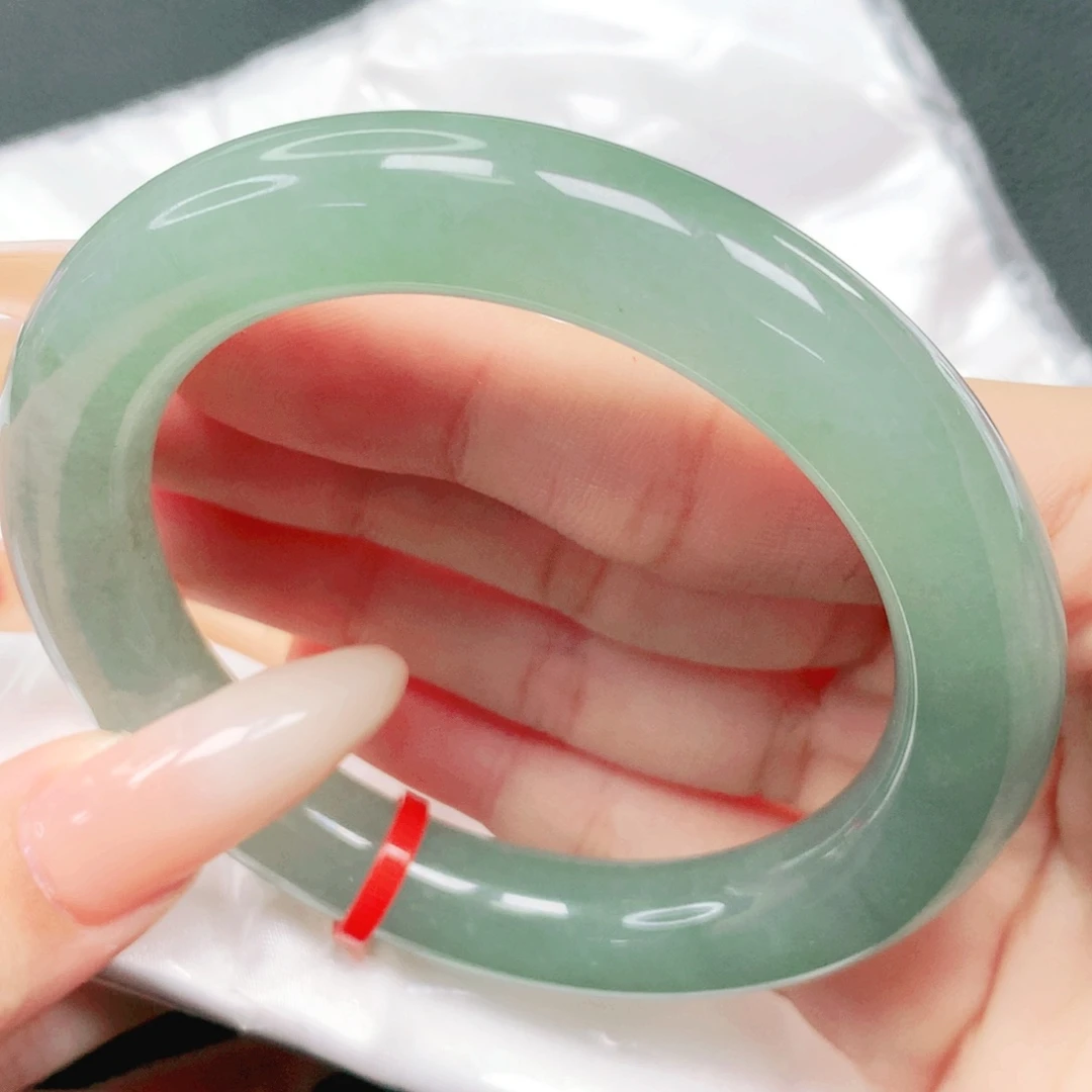 翡翠未镶嵌手镯55.56