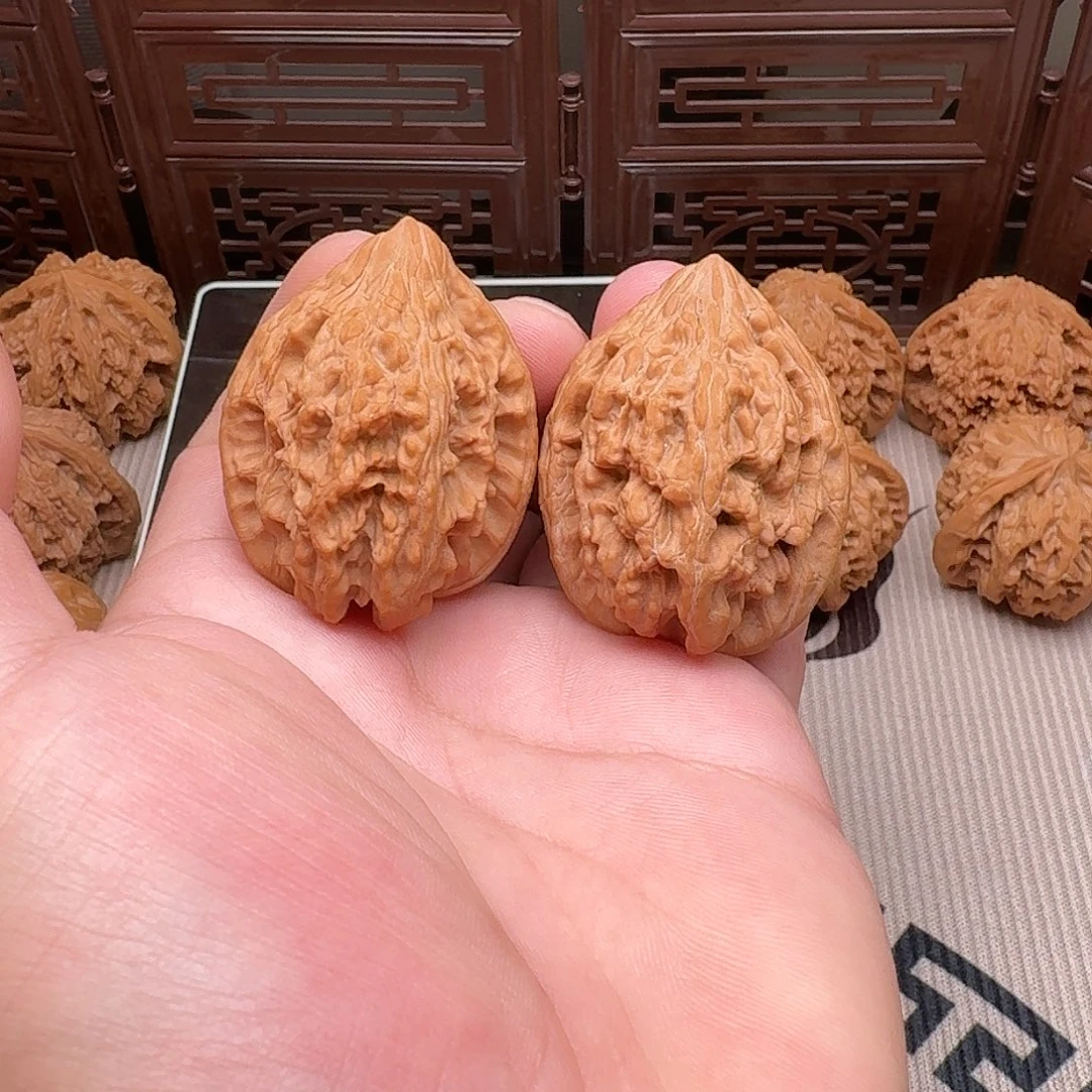 吊坠文玩核桃大沽石