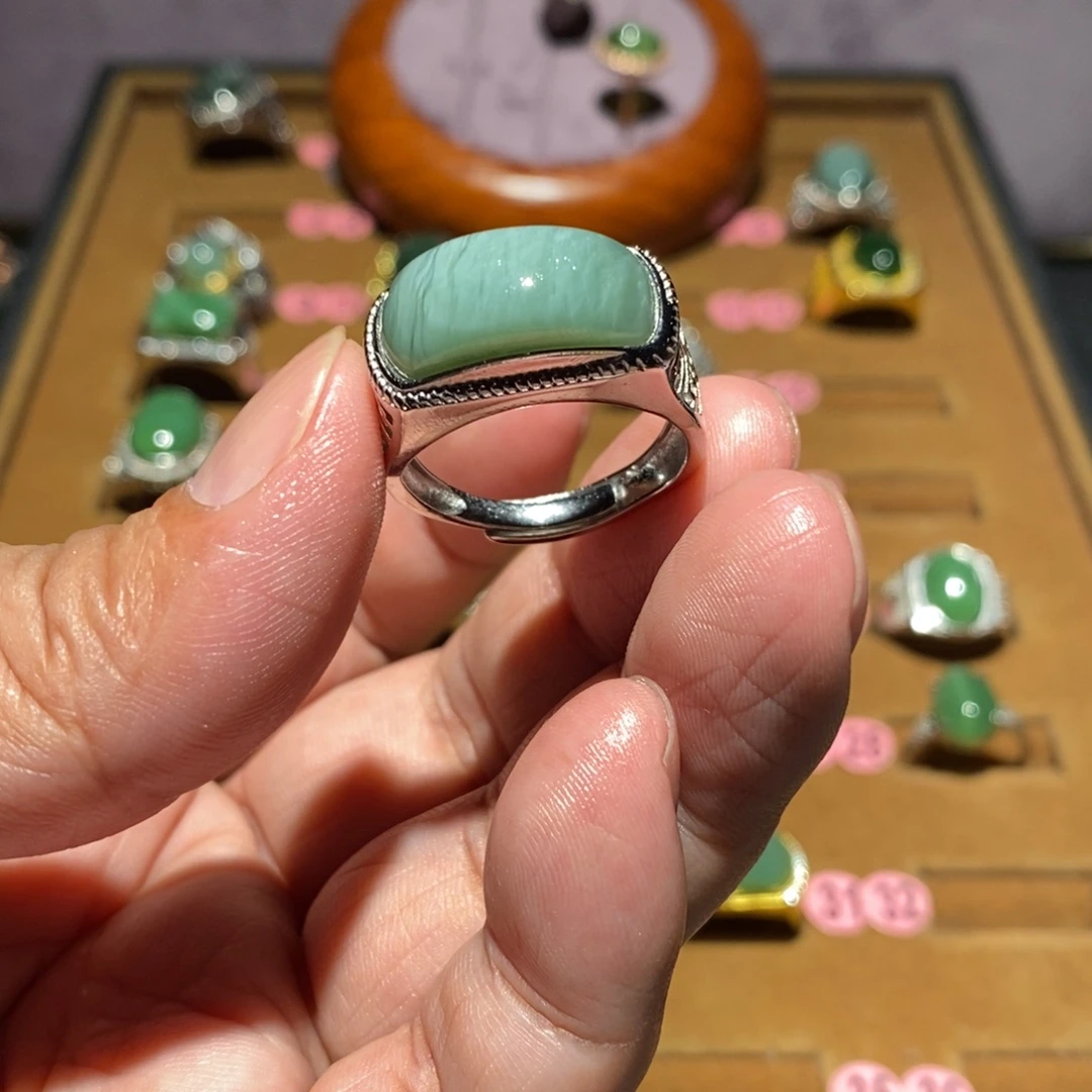 和田玉未镶嵌戒指