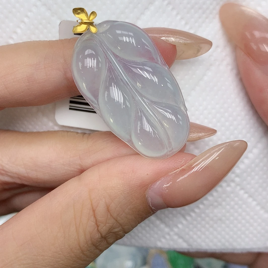 颈饰18K金镶嵌翡翠