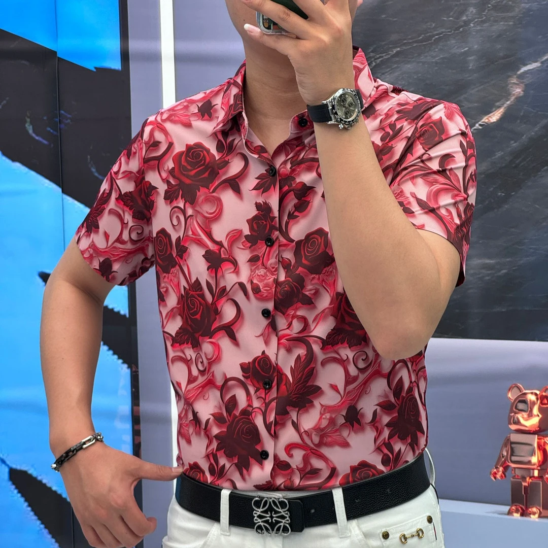 轩诚2025新款修身玫瑰痞帅小清新休闲流行免熨烫印花短袖衬衫