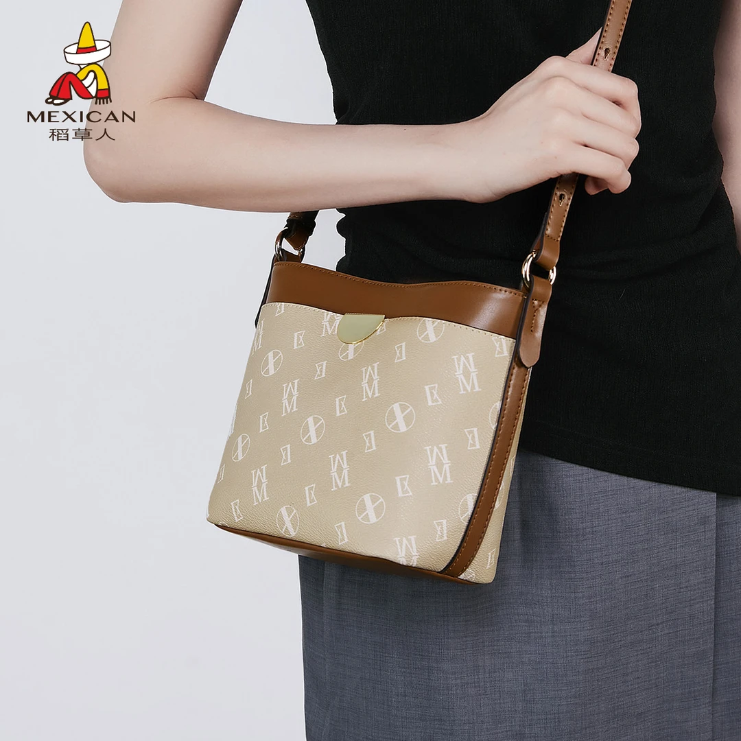 稻草人包包女新款时尚水桶包通勤女式轻奢小众高级感单肩包斜挎包