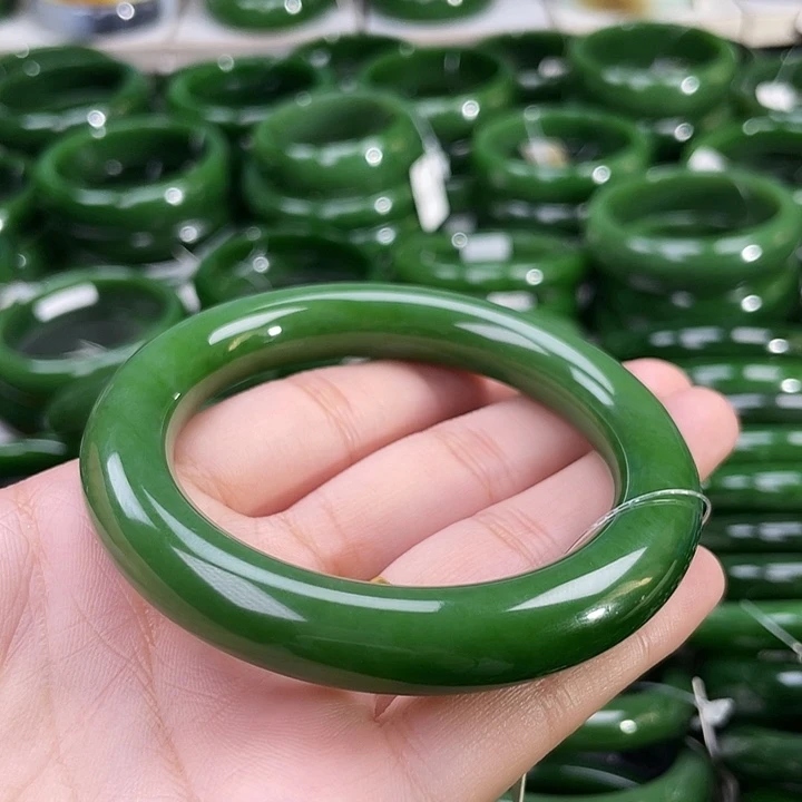 未镶嵌手镯和田玉（碧玉）