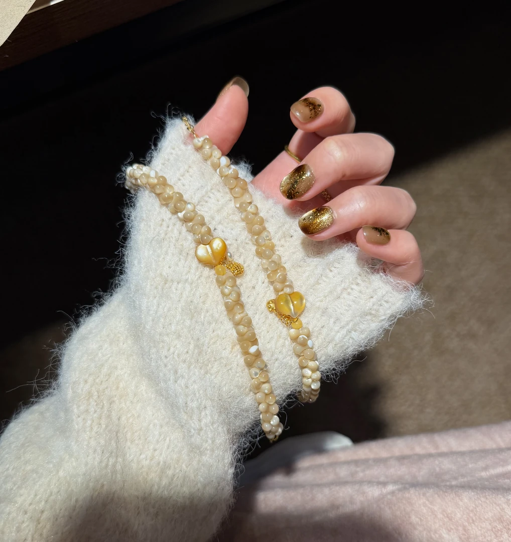 《无畏香草》925银屁桃贝母手串 K69