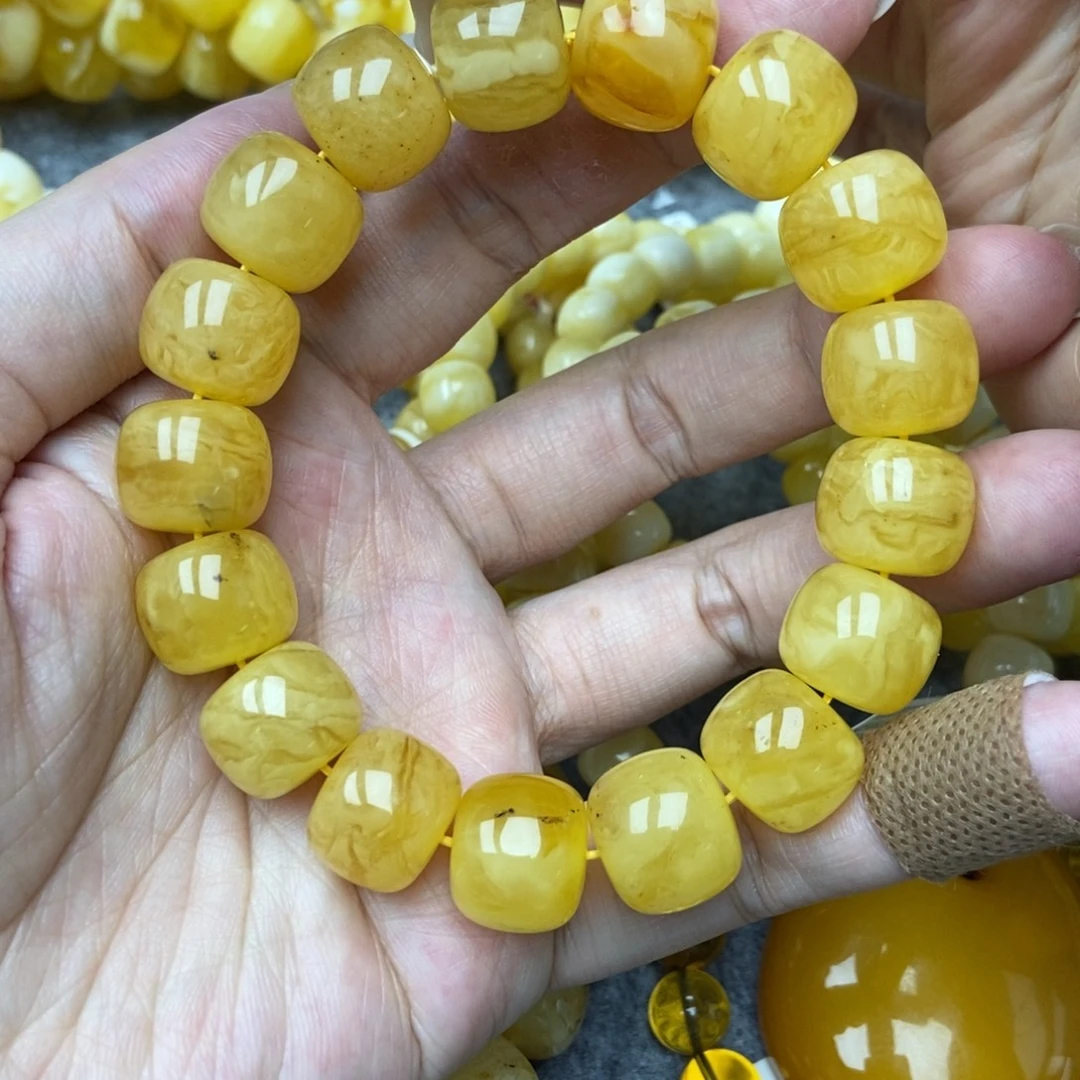 琥珀未镶嵌珠宝奇石14