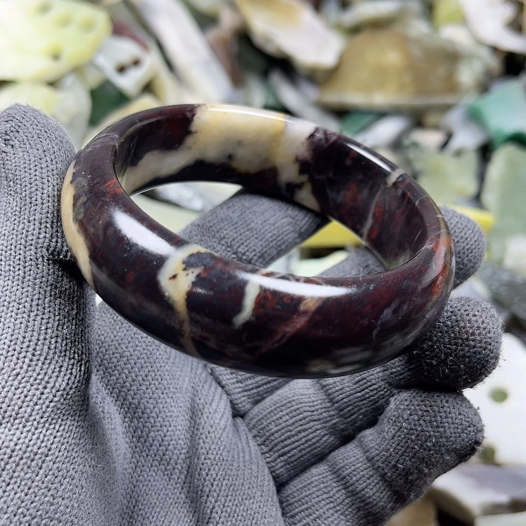 颈饰未镶嵌石英质玉61