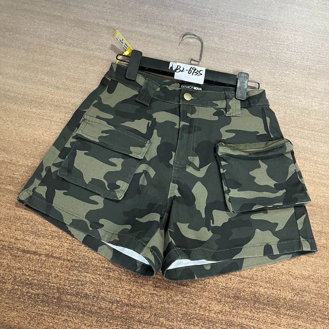 B2-6935 薄款 迷彩超级辣妹工装A版短裤 高弹（不换退）