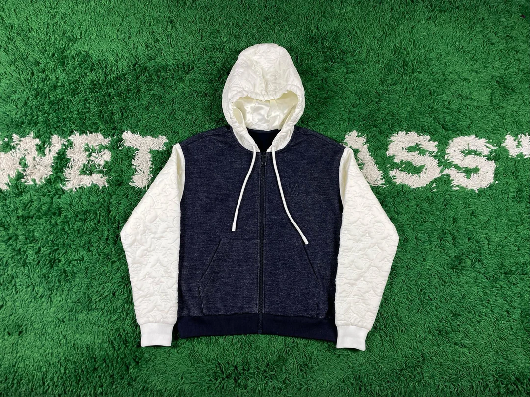 全新未使用 LouisVuitton/路易威登 浮雕老花拉链外套 S码 A10373