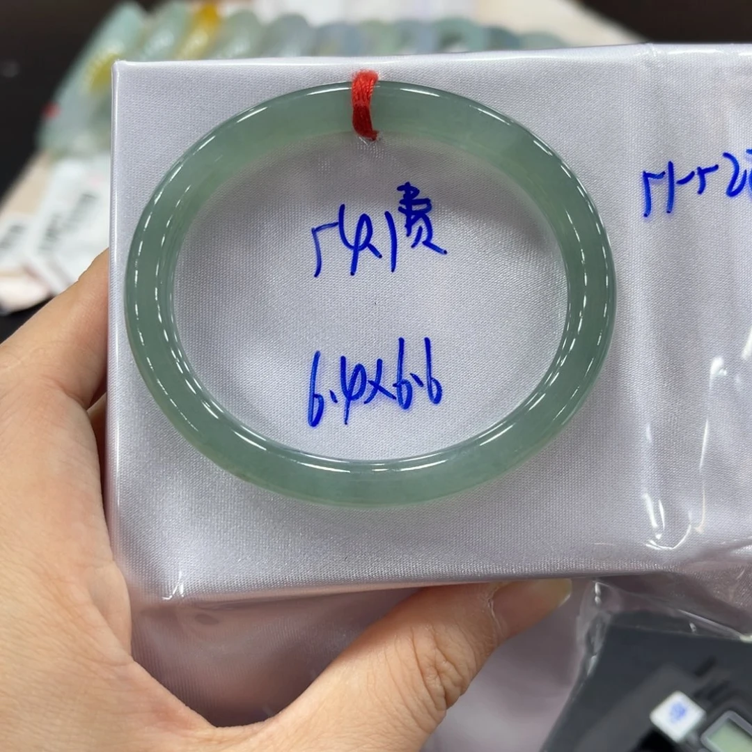 未镶嵌手镯翡翠翡翠