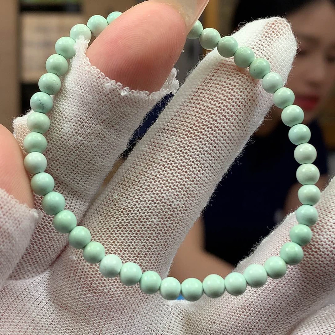绿松石未镶嵌挂件
