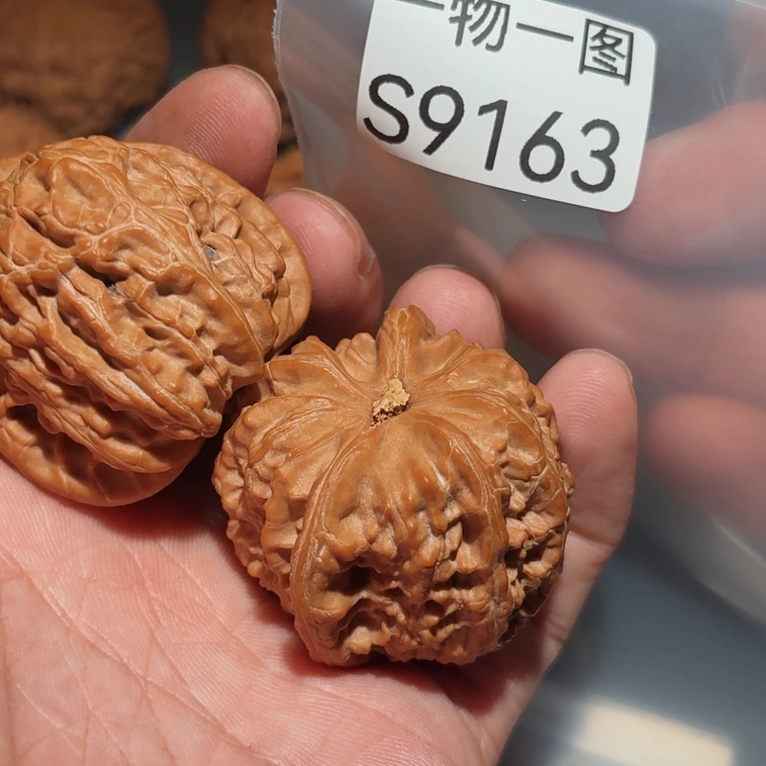 把件文玩核桃三角白