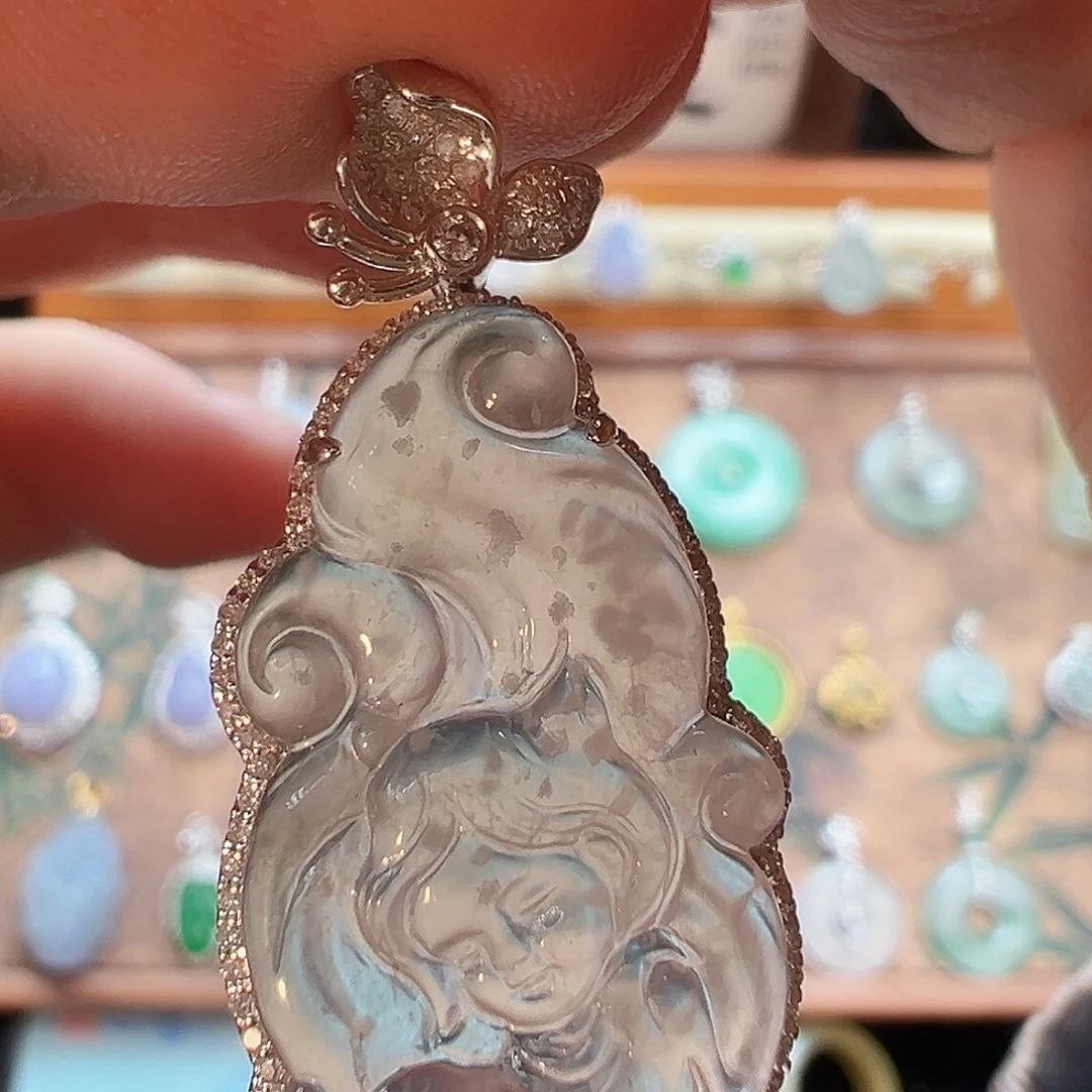 月***龙翡翠18K金镶嵌吊坠(赠链)