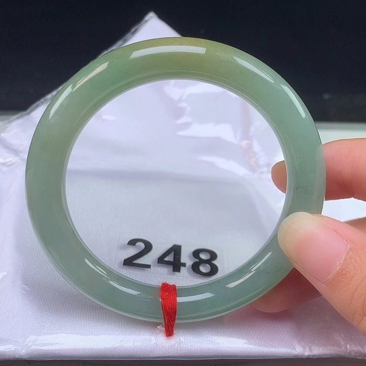 翡翠未镶嵌手镯翡翠手镯