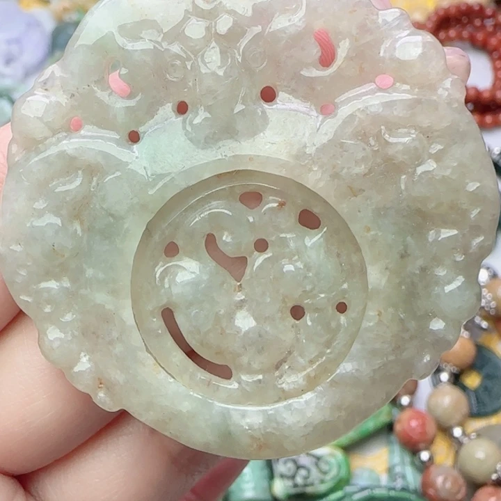 翡翠未镶嵌颈饰天然A货，63