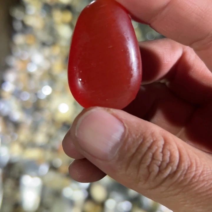 和田玉（糖玉）未镶嵌珠宝奇石