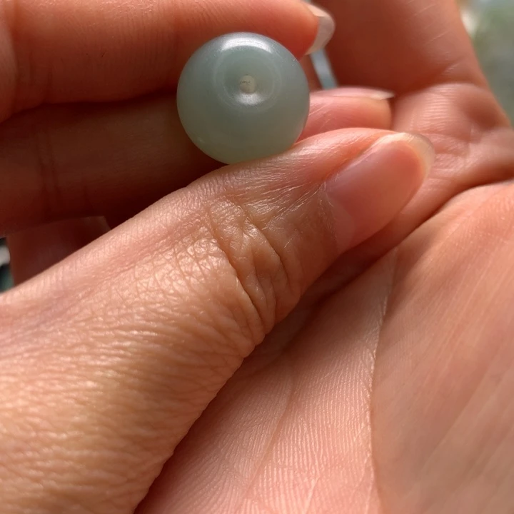 翡翠未镶嵌颈饰珠子