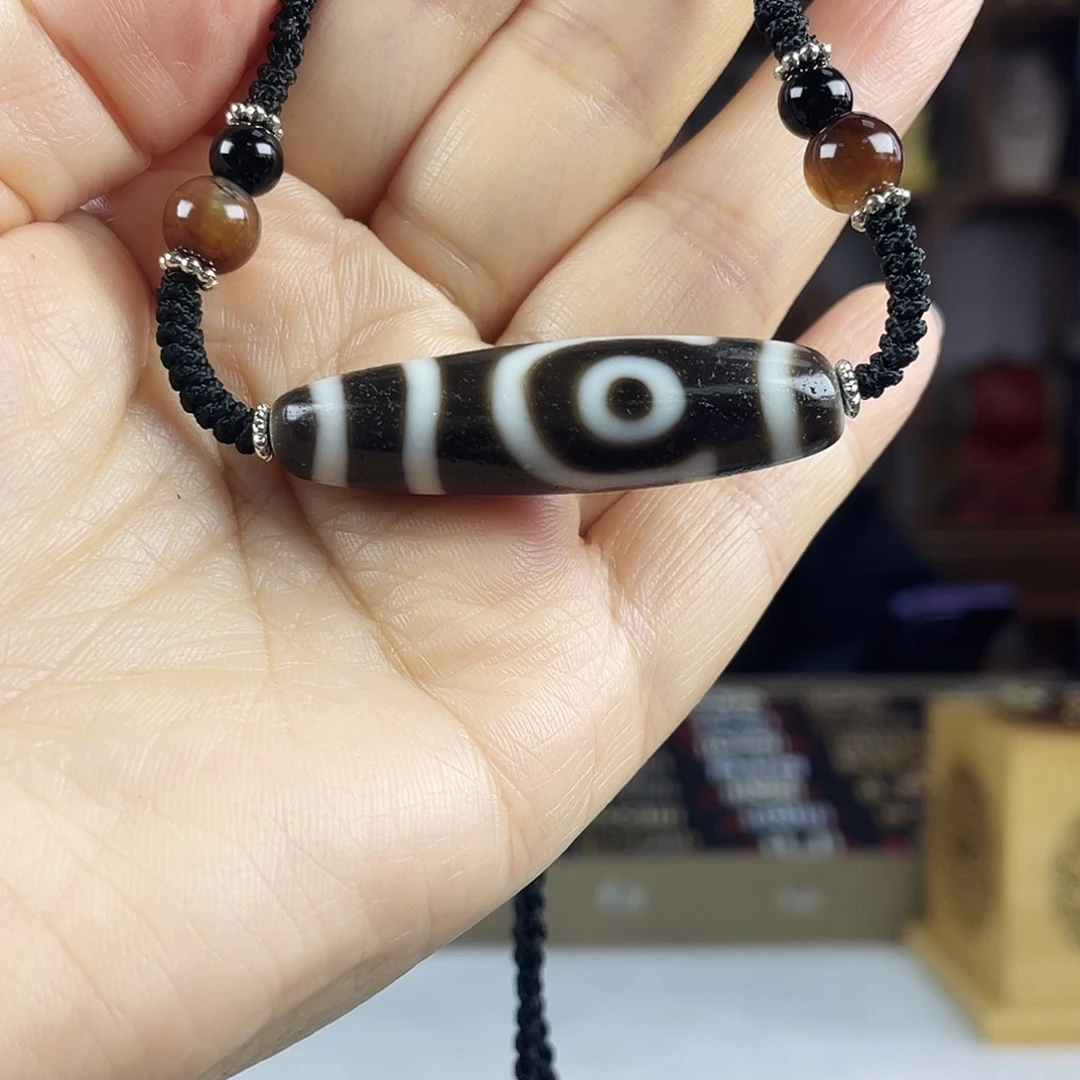 玛瑙/玉髓合金颈饰曲贡