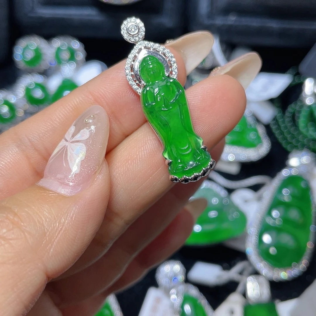 翡翠颈饰银S925镶嵌翡翠