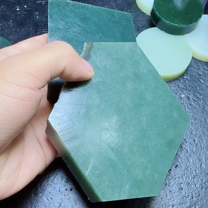 和田玉（糖玉）未镶嵌珠宝奇石A*文